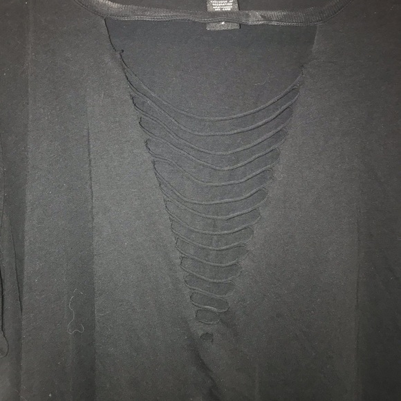 Torrid Size 2 Ladder Slash Tee Plus Size - Picture 3 of 5